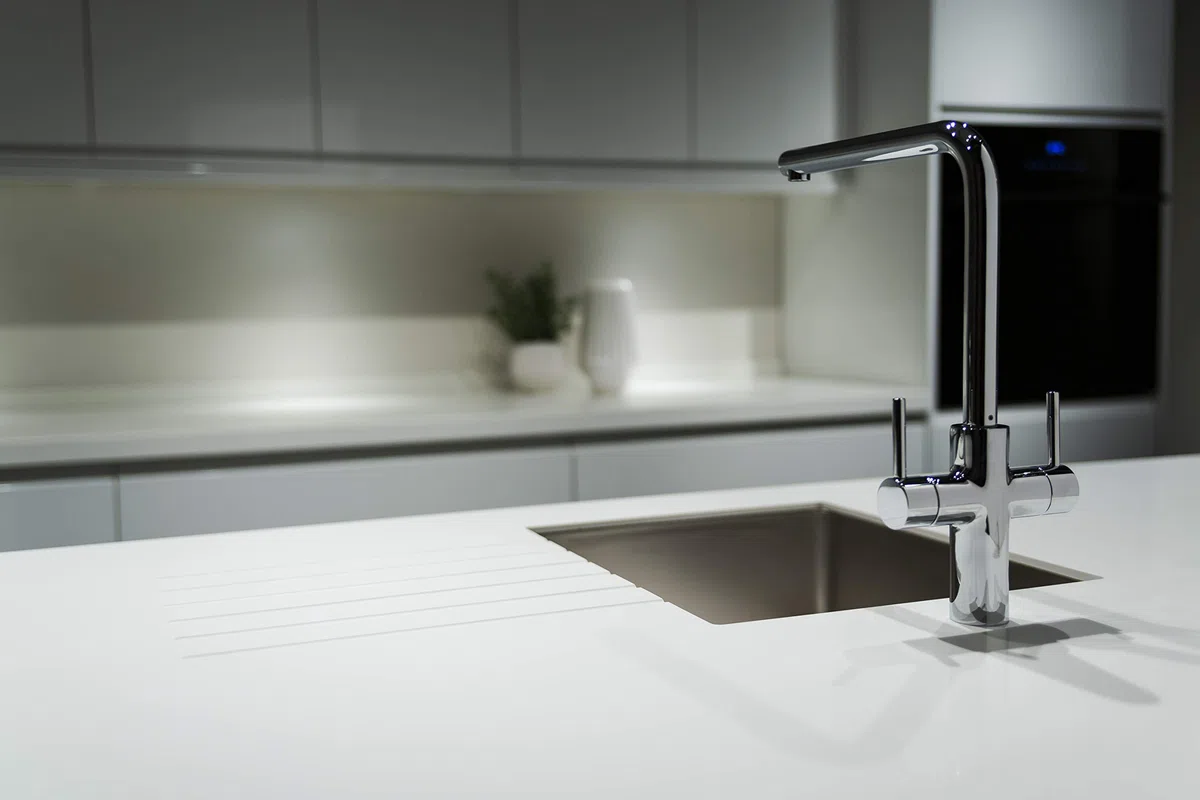 Maxtop Plan de travail de cuisine en quartz 1500 x 600mm blanc pur